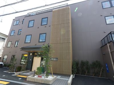 現代的な建物の外観