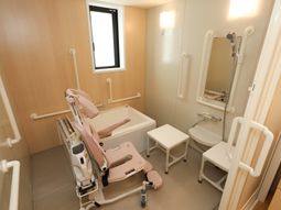 バリアフリー浴室の設備