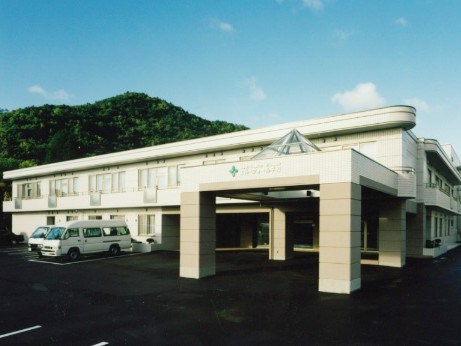 介護老人保健施設　エル・クォール平和の外観