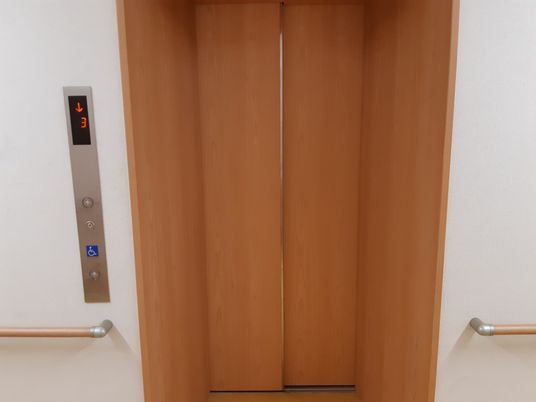 安全で便利な設備エレベーター