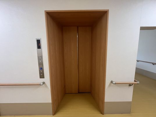 安全な使用が可能なエレベーター