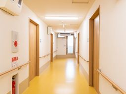 明るい廊下の視界