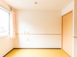 明るい空間の個室