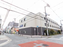 施設の外観