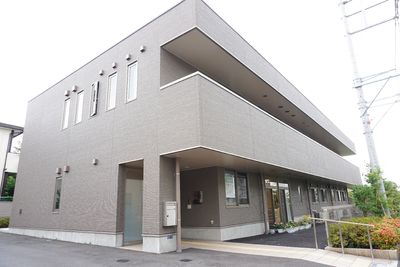 現代的な建物のエントランス