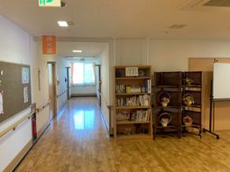 明るい廊下