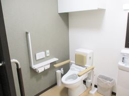 バリアフリーのトイレ設備