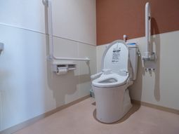 手すり付トイレ空間