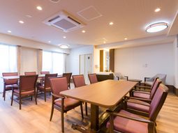 温もりの食堂空間