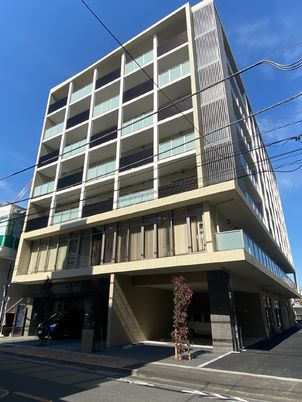 モダンな建物の外観