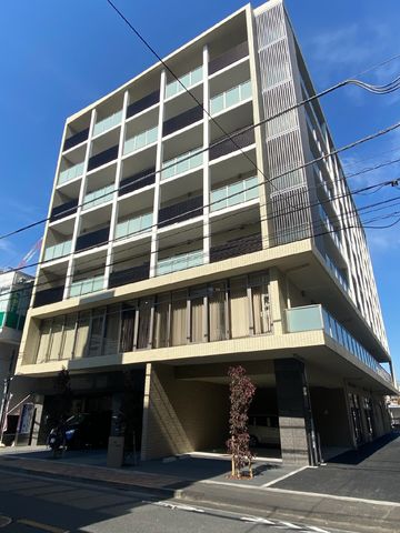 モダンな建物の外観