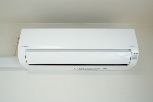 壁掛け式のエアコン