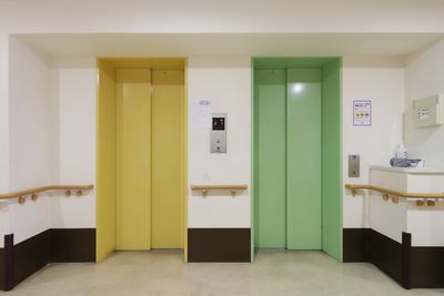 入り口付近の廊下