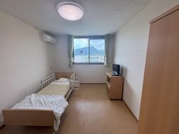 ベッドのある居室