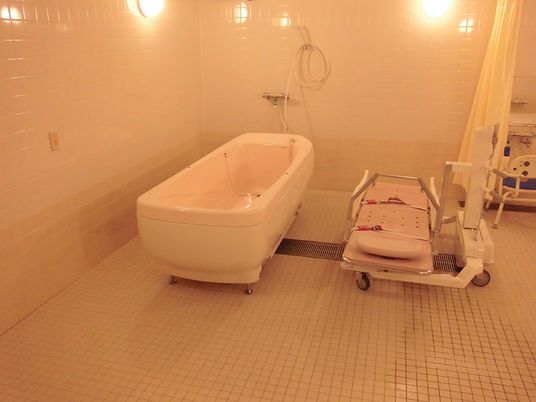 浴槽と洗い場の浴室