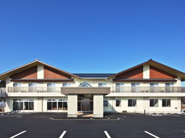 広々とした建物外観 外観 安心感を与えるデザインの施設です。これから働く拠点を外から確認できます。