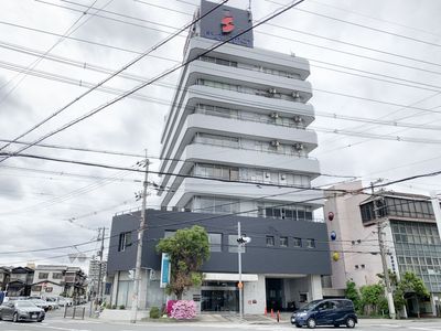 清潔感のある施設の外観