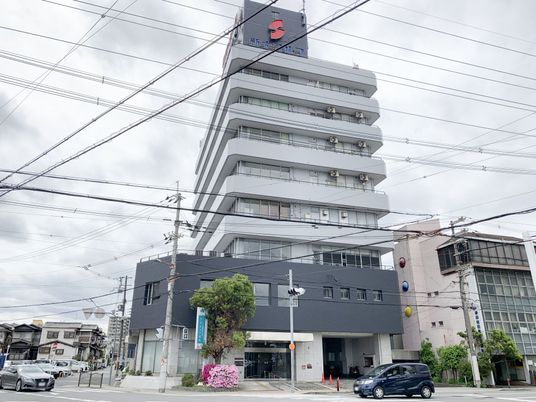 清潔感のある施設の外観