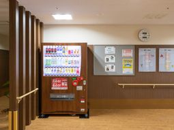 自動販売機の廊下