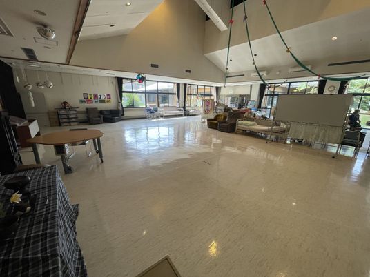 明るい多目的室