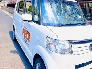 送迎車の外観  