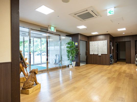 広々としたエントランス