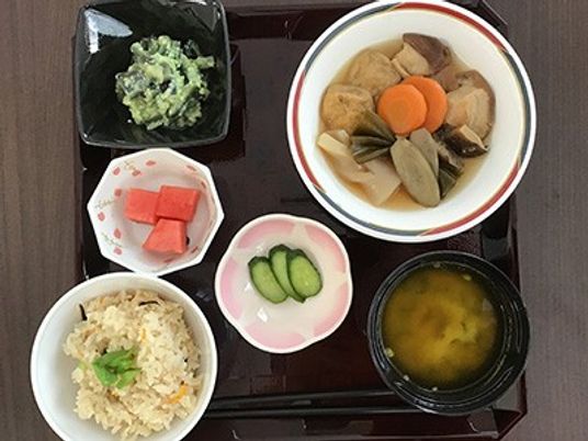 お食事例