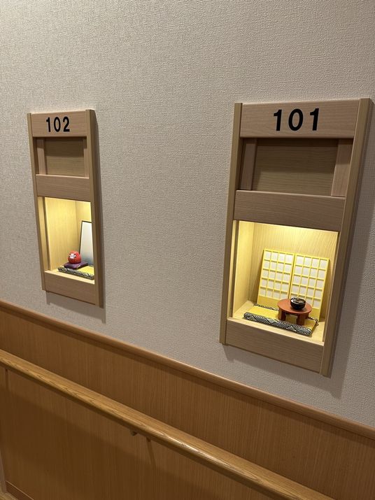 廊下の案内表示
