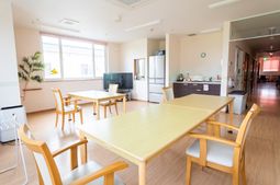 明るいダイニングルーム