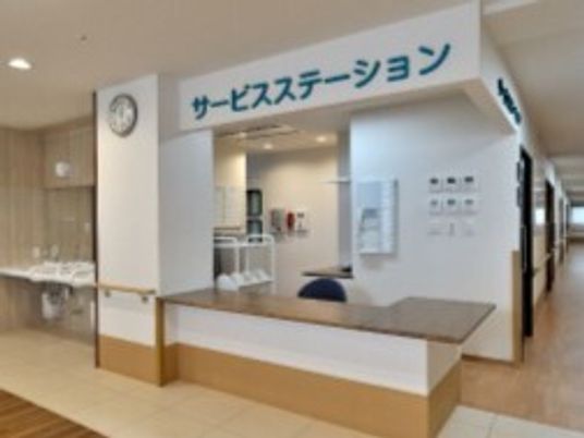 清潔感あるフロント空間