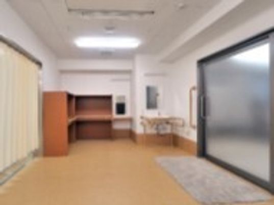 居室の入口と内側