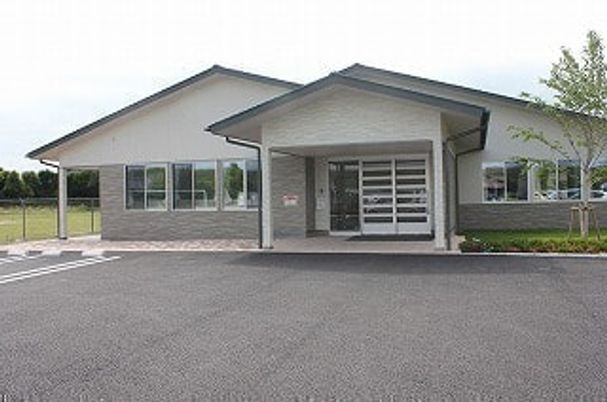 清潔感あるエントランス