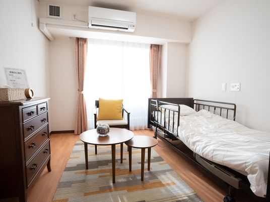 整った居室の風景