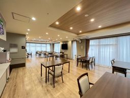 広々とした食堂の様子