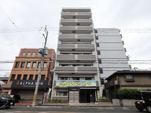 多階層の建物外観