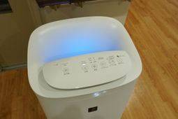 最新機能の電動バスチェア