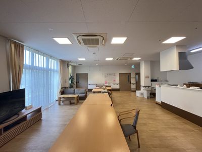 自然光あふれるリビング