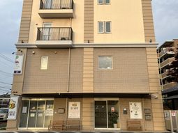 清潔感のある施設の外観