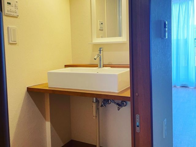 シンプルな設計の洗面台