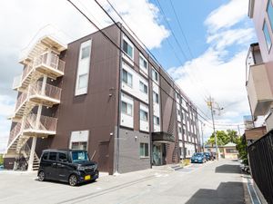 清潔感のある外観の建物