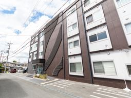 現代的な建物の外観