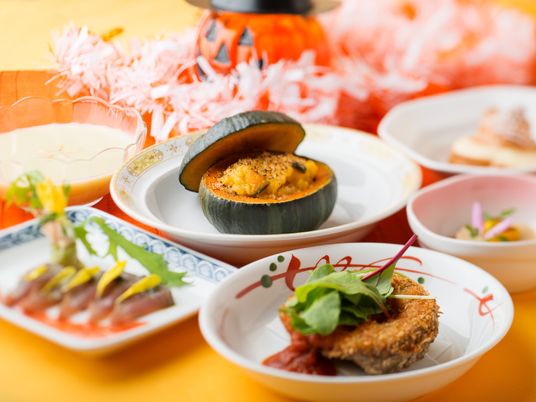 栄養バランス考慮の食事料理