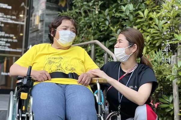 スタッフと利用者の会話