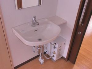 洗面台のある個室  