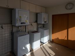 清潔感のあるランドリースペース
