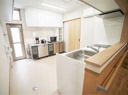 清潔なキッチン空間