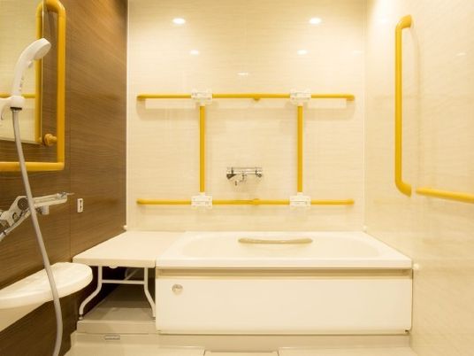 バリアフリーの洗面台設備