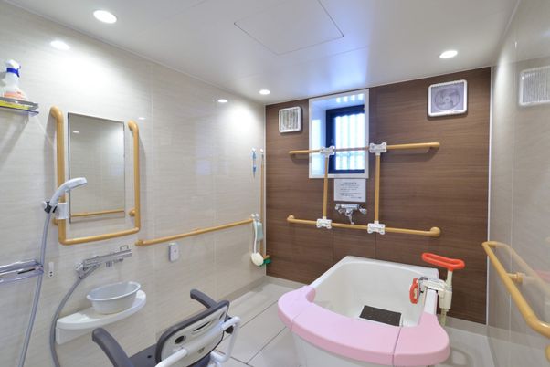 バリアフリーな浴室