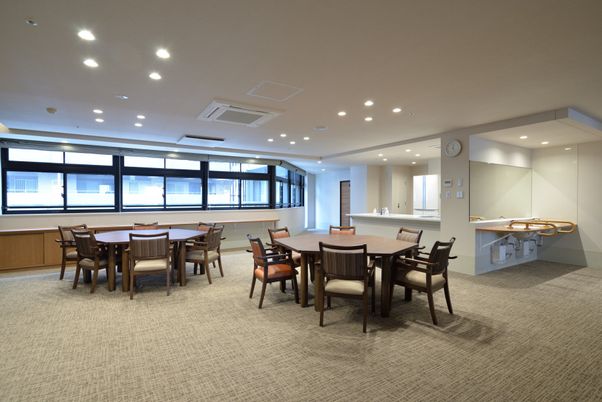 ゆったりとした快適なラウンジ