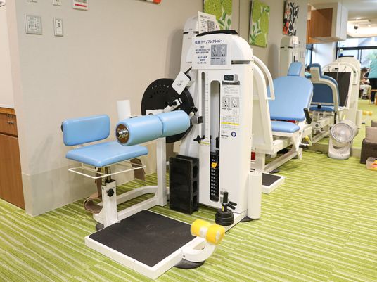 トレーニング機器のある部屋